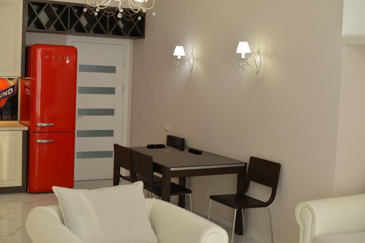 10 шагов до моря - Steps To The Sea Apartment
